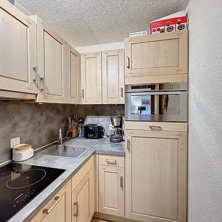 2p Avec Balcon Au Centre De Combloux, Parking, Wifi, Proche Commodites - Fr-1-560-128 Apartment Combloux